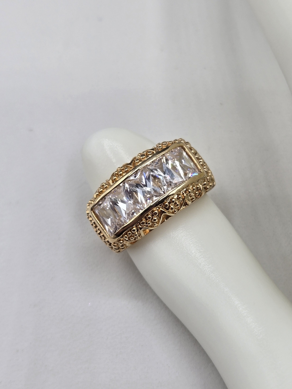 Swarovski Crystal Elements Gold Statement Band Ring Clear Size 7 Wedding Prom